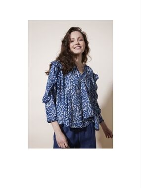 Anthropologie NWOT. Louizon Blue Oversize Printed Ruffle-Shoulder Women's Blouse